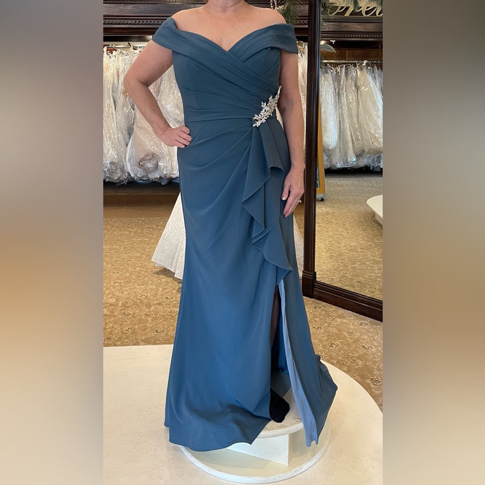Christina Wu Elegance 17133, new never altered or worn.